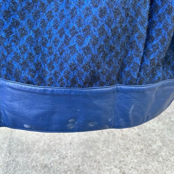 Vintage La Paz suri alpaca coat with leather trim. Size 16 - Picture 11 of 15